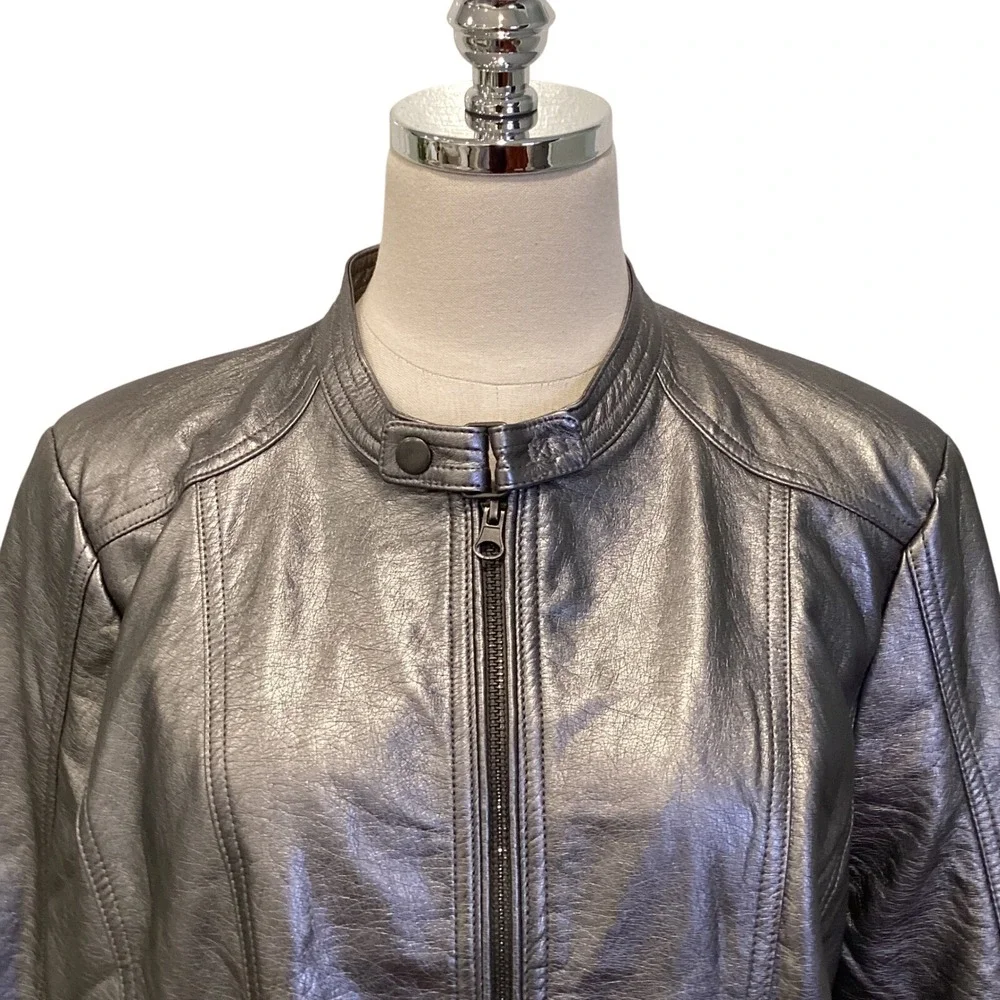 Vera Wang Faux Leather Bomber Moto Jacket -‎ Metallic Gray/Silver - Size XL